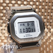 新品 CASIO カシオ 正規品 G-SHOCK ジーショック Gショック 腕時計 スケルトン デジタル腕時計 多機能腕時計 防水 アウトドア GM-S5600SK-7_画像1