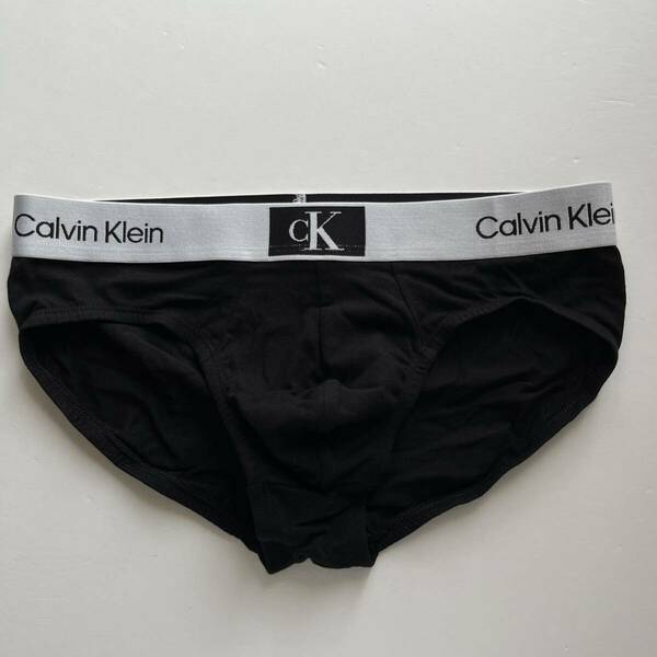 Calvin klein カルバンクライン メンズビキニ　M(S) ブラック　黒　メンズインナー　ビキニブリーフ　男性インナー　コットンストレッチ