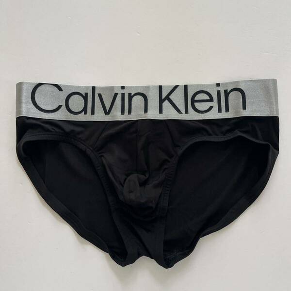 Calvin klein カルバンクライン メンズビキニ　M(S) ブラック　ナイロンストレッチ　メンズインナー　黒　ビキニブリーフ　男性インナー