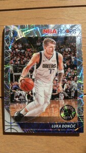 LUKA DONCIC 2019−20 HOOPS PREMIUM STOCK PRIZM LASER