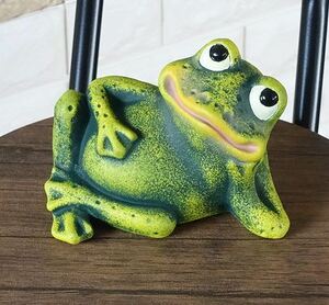 Art hand Auction Made in Portugal, imported goods, frog, ornament, objet d'art, sagging frog, lying on its side, height 11cm, Living Studio, direct import, lucky charm, handmade, PTO-1270G, Interior accessories, ornament, others