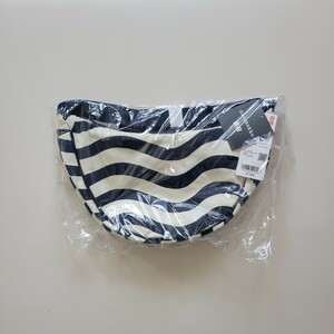  new goods Uniqlo shoulder bag Marimekko navy 