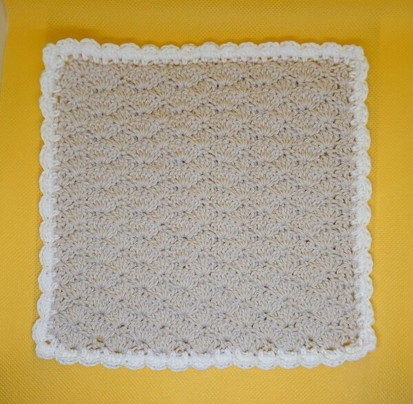 ニッタオル　手編み　UVコットン　　コットン１００%　ハンドメイド　 ハンカチ ベージュ