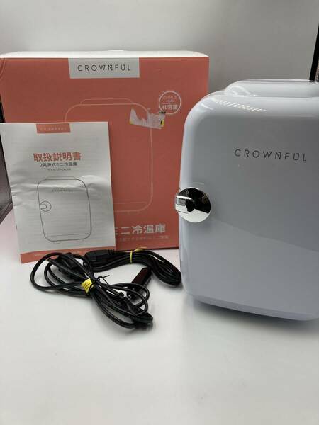 【通電確認済】CROWNFUL ミニ冷蔵庫 4L 冷温庫 0~60℃ 保温 保冷 室内車載両用 小型冷蔵庫 ポータブル 1.7kg超軽量/Y21332-R3