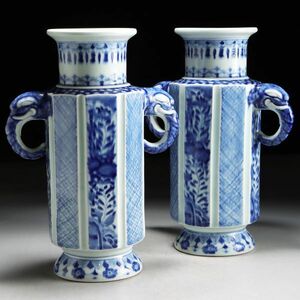 Z094.[ rare article ] old work of art old Imari blue and white ceramics .. ear chamfering star anise flower vase one against height 29.5cm / ceramics ceramic art old fine art era vase "hu" pot 