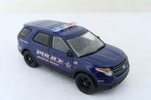 GREENLIGHT NYPD POLICE FORD CROWN VICTORIA EXPLORER フォード 箱無 3台 1/64? イクレ_画像8