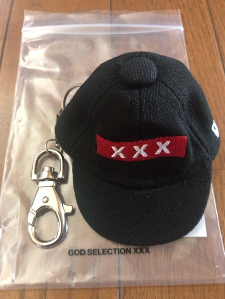 GOD SELECTION XXX ゴッドセレクション トリプルエックス KEY CHAIN NEW ERA ニューエラ　キーホルダー