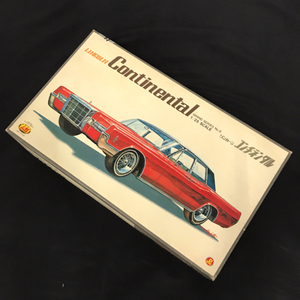 アオシマ 1/25 リンカーン コンチネンタル LINCOLN Continental モ－タ－付 プラモデル ホビー 保存箱付