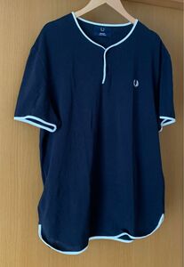 FRED PERRY フレッドペリー 鹿の子 Tシャツ　紺