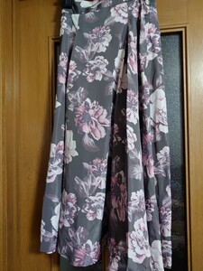 ミッシュマッシュ　MISCH MASCH　ブラウン系カラー　ピオニータフタスカート　Sサイズ　大人可愛い　上品スカート 花柄スカート