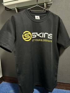 Tシャツ スキンズ　skins