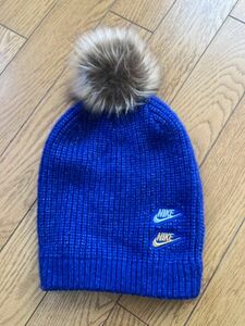 未使用　がわいい　NIKE ニット帽 ニットキャップ