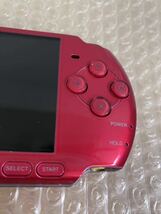 ソニー ■PSP-3000 プレイステーション・ポータ ブル ラディアントレッド 本体のみ■通電OK■バッテリー無し_画像3