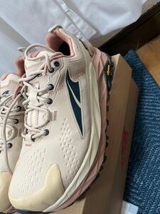 ALTRA OLYMPUS 5 HIKE LOW GTX アルトラ　ハイクロー　オリンパス