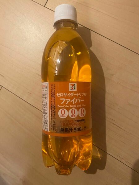 セブンイレブン　ゼロサイダートリプルファイバー　500ml 24本