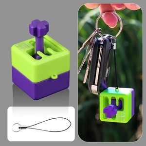アシフトレバーキーホルダー ストレス解消おもちゃ 緑紫