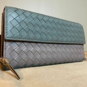 ★【極美品　新型 希少！】 BOTTEGA VENETA ボッテガヴェネタ イントレチャート ロングウォレット　長財布　男女　バイカラー　二つ折り 