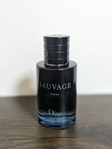 ソヴァージュ SAUVAGE Dior ディオール パルファン 香水