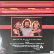 46974★美盤 Bee Gees / STAYING ALIVE ※帯付き_画像2