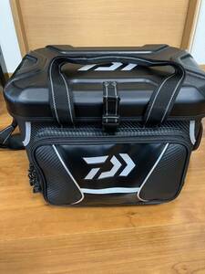 ダイワ クールバッグ 磯バッグ 中古美品　タックルバッグ 20k 自宅保管　DAIWA バッカン 