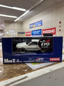 MINI-Z ラジコン　ボディシャシーセット　スプリンタートレノ