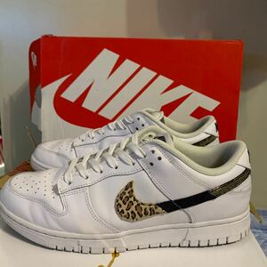 W DUNK LOW SE 100カラー