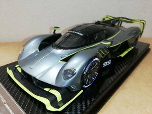 ★日本流通少 VIP MODEL 1/18 Aston Martin Valkyrie AMR PRO アストンマーチン ヴァルキリー 