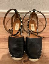 【美品】　VALENTINO ヴァレンティノ　サンダル　ロックスタッズ　黒　35_画像2