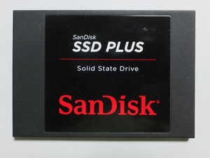 ScanDisk製2.5インチ 120GB SATA SSD SDSSDA-120G