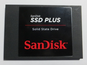 ScanDisk製2.5インチ　120GB SATA SSD SDSSDA-120G