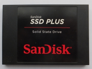 ScanDisk製2.5インチ 120GB SATA SSD SDSSDA-120G