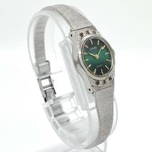 CITIZEN 腕時計 手巻き 機械式 23石 WGP ストーン ジュエリーウォッチ バーインデックス 2針 グリーン シルバー 緑 銀 シチズン Y890_画像3