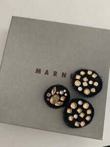 マルニ ビジュー　ブローチ MARNI アクセサリー 黒　チャコールグレー　フェルト　3つセット　☆