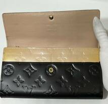 1円《美品》LOUIS VUITTON ルイヴィトン 長財布 ヴェルニ モノグラム ポルトフォイユ サラ ブラック ベージュ 男女兼用 _画像5