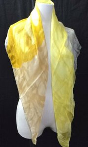 NINA RICCI☆ニナリッチ シルク スカーフ 84cm角 イエロー系 グラデーション ロゴ 蝶々柄 絹100％ イタリア製 美品