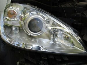 ■■中古パーツ■■W169 Aクラス　ヘッドライト　右側　 HID バラスト付き　着払いのみ