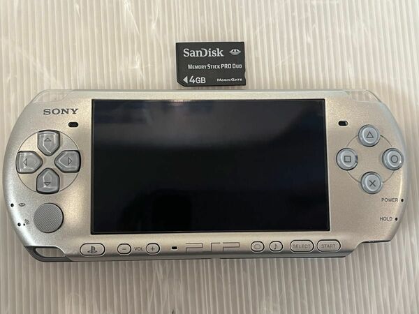 超美品 動作良好　SONY PSP-3000 ミスティックシルバー プレイステーション ポータブル 液晶無傷　使用回数少ない