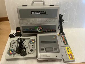 本体超美品 動作品 Nintendo 任天堂 スーパーファミコン SHVC-001 カセット2個付き　専用ケース付き