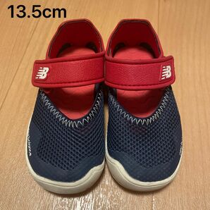 ベビーサンダル　ニューバランス　New balance 13.5