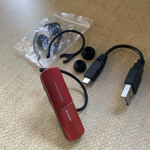 ☆ ELECOM Bluetooth ver.3.0 　イヤホン　赤　スマホ ☆