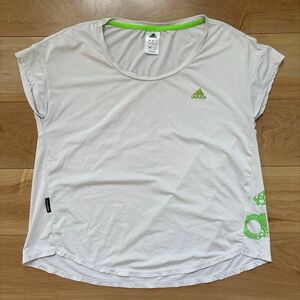 Tシャツ adidas 半袖Tシャツ アディダス ホワイト トップス 半袖 白 フレンチスリーブ　夏物　スポーツウェア　カットソー