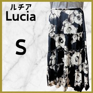 ルチア 美品 花柄 フレア スカート 黒 Sサイズ 総柄 日本製 ブラック フラワー