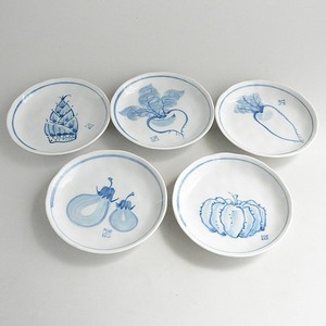 Art hand Auction Set of 5 small plates/5 kinds of hand-drawn vegetables sas090, Japanese tableware, dish, Small Plates