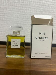 CHANELシャネル　N°19パルファム　香水¥ 50 ml未使用新品