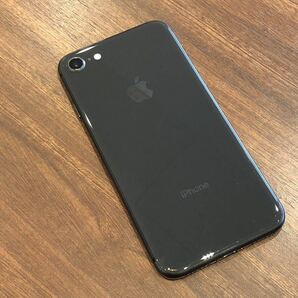 ☆1円スタート☆iPhone8 アイフォン Apple 中古品 64GB ブラック SIMロックあり 判定◯ バッテリー75% 初期化済 訳ありの画像1