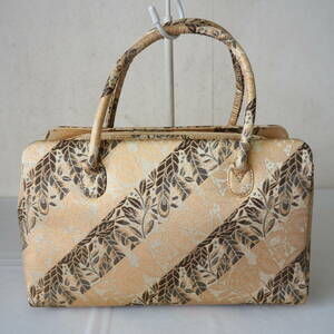 * beautiful goods * gold thread * profit . bag * bag * beige *