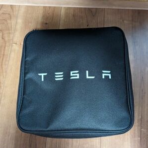 国内正規品 未使用テスラ TESLA モバイルコネクター GEN II 充電器 100V 200V 家庭充電器