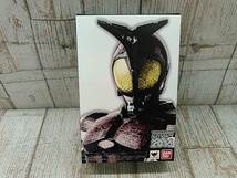 He1550-098♪【60】未開封 S.H.Figuarts 仮面ライダー ダークカブト_画像1