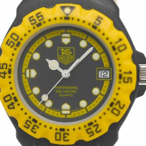 [レアカラー] 稼働品【TAG Heuer】タグホイヤー フォーミュラ1 メンズ 380.513/1 ブラック イエロー カラー クォーツ 動作OK 中古品の画像2