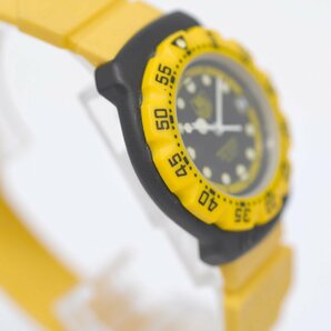 [レアカラー] 稼働品【TAG Heuer】タグホイヤー フォーミュラ1 メンズ 380.513/1 ブラック イエロー カラー クォーツ 動作OK 中古品の画像5